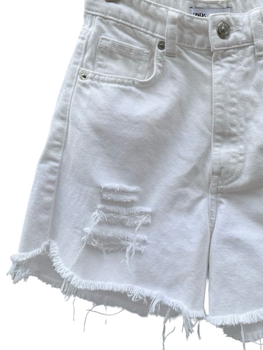 Zara White Distressed Raw-Hem Denim Shorts - [Size 0]